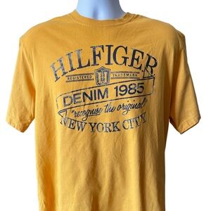 Tommy Hilfiger men’s short sleeve t-shirt size LG